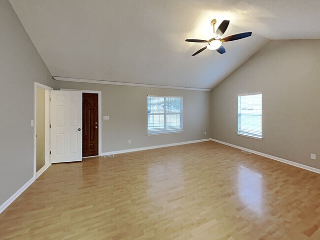 Foto del edificio - 401 Brookside Dr