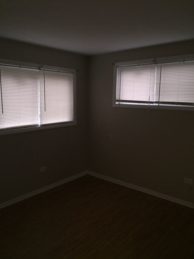 Foto del edificio - 5607 Saint Charles Rd