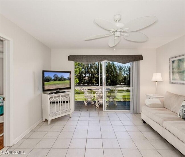 Foto del edificio - 501 Forest Lakes Blvd