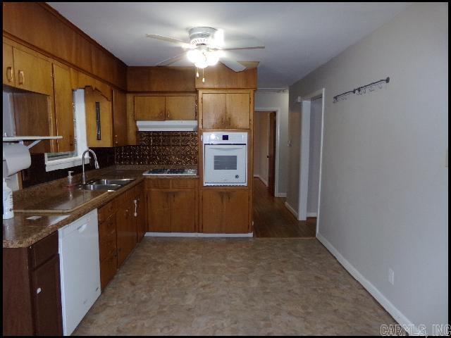Foto del edificio - 6817 Archwood Dr