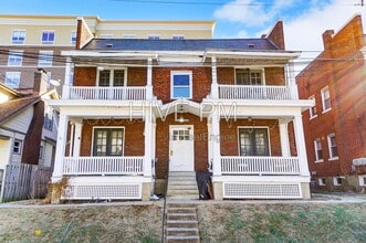 Building Photo - 3636 Besuden Ct