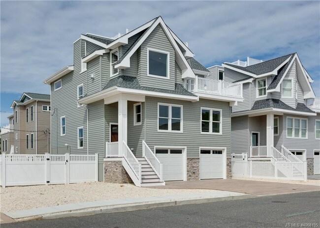 Building Photo - 1601 Long Beach Blvd