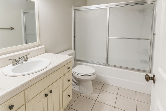 Bathroom - 3604 W Estates Ln
