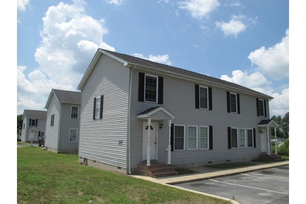 Primary Photo - 12380 Somerset Ave