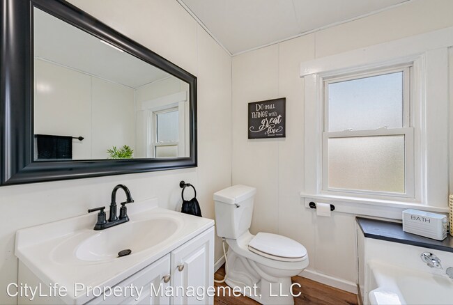 Foto del edificio - 3 br, 2 bath House - 1120 Wade St