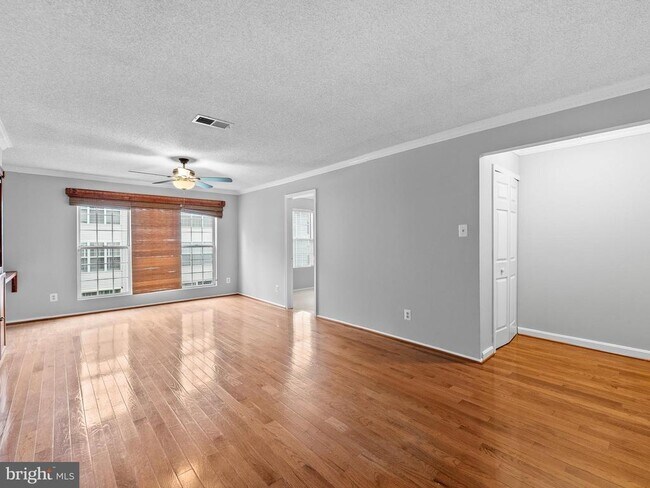 Foto del edificio - 1109 Huntmaster Terrace NE
