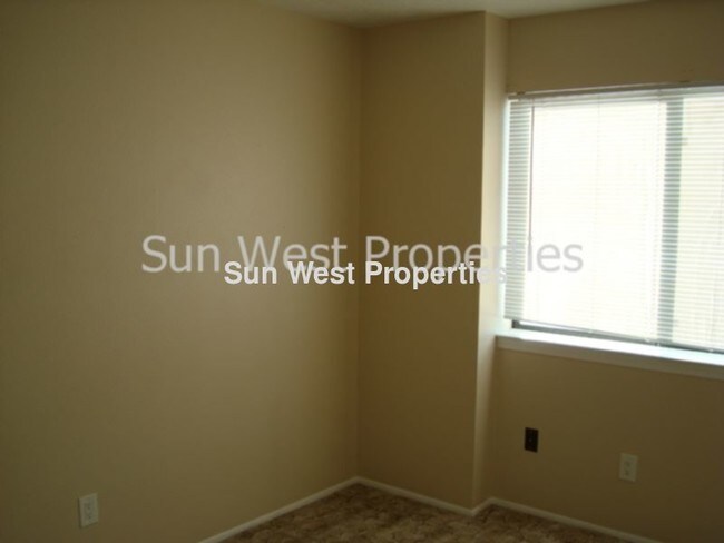 Building Photo - 2 Story unit!