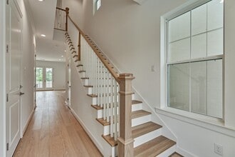 Building Photo - 2037 Carlson Creek Dr