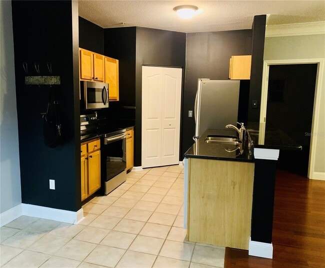 Building Photo - 4207 S Dale Mabry Hwy