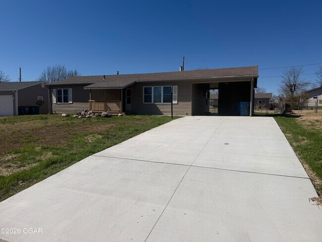 Building Photo - 2312 S Patterson Ave