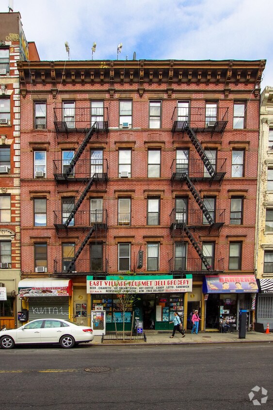 Primary Photo - 215 Avenue A