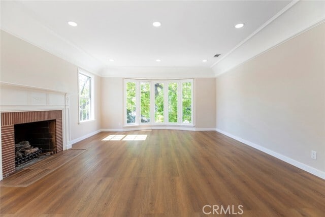 Building Photo - 741 E Doran St