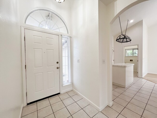 Foto del edificio - Newly Renovated 3 Bed, 2 Bath Home.