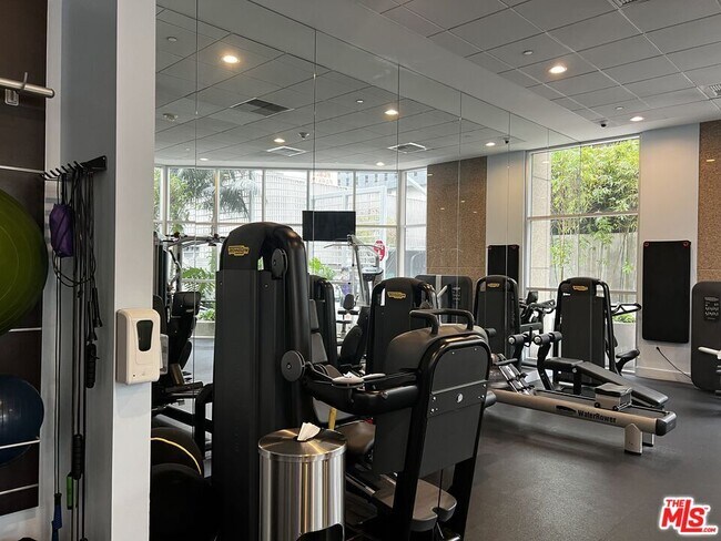 Foto del edificio - 801S S Grand Ave