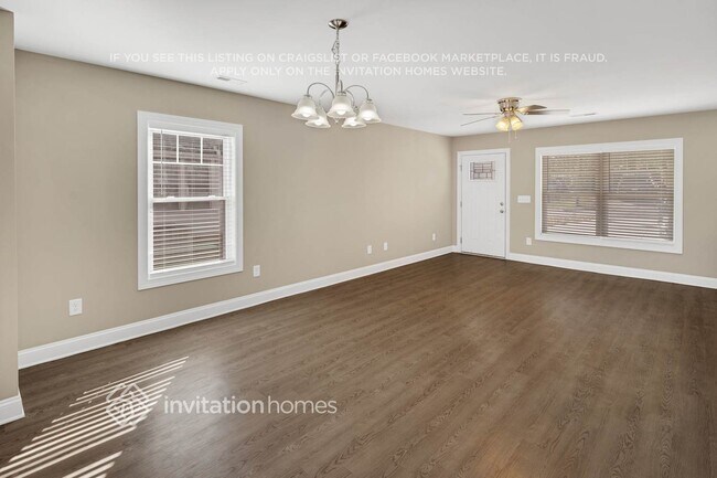 Foto del edificio - 298 Vance Dr NE