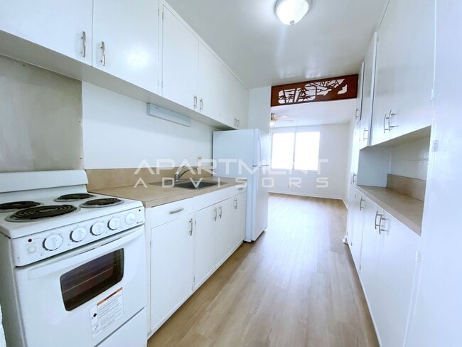 Building Photo - 980 Robello Ln