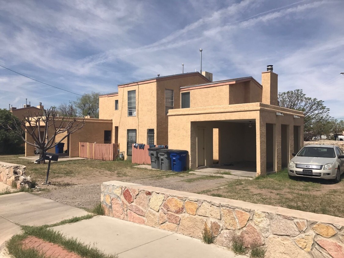 Foto principal - 8100 Alameda Ave