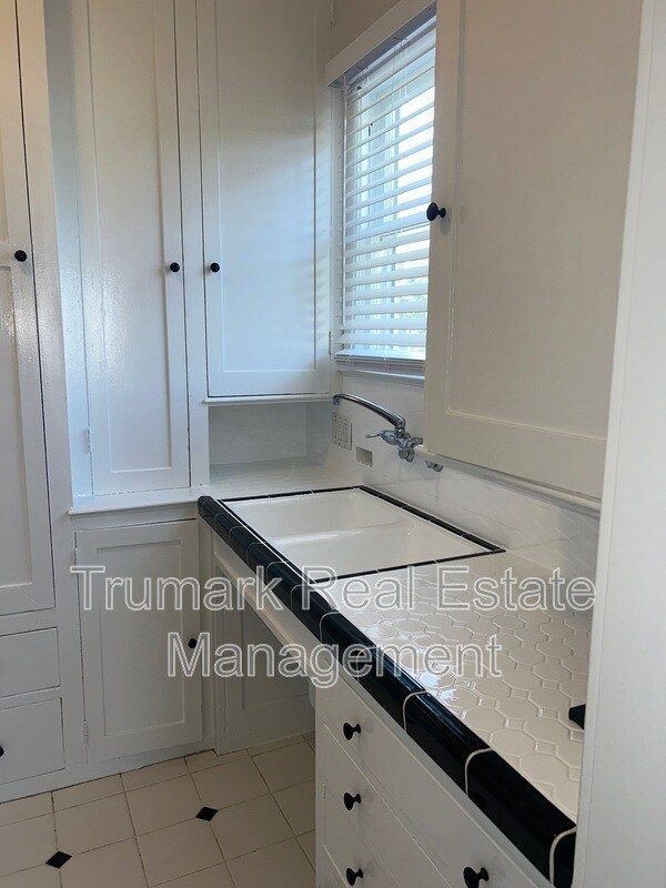 Foto del edificio - 40 S Wilson Ave