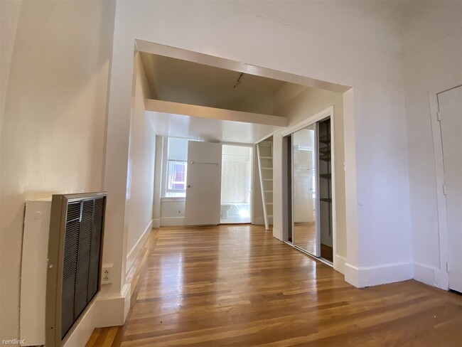 Building Photo - 851 O'Farrell St