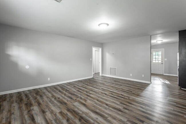 Building Photo - 4711 Murray Lake Ln