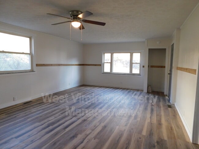 Foto del edificio - 417 Montana St