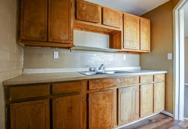 Building Photo - The Axis Tucson