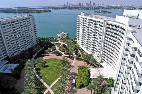 Flamingo South Beach Miami The Best Beaches In World Flamingo Building Miami Beach The Best Beaches In World