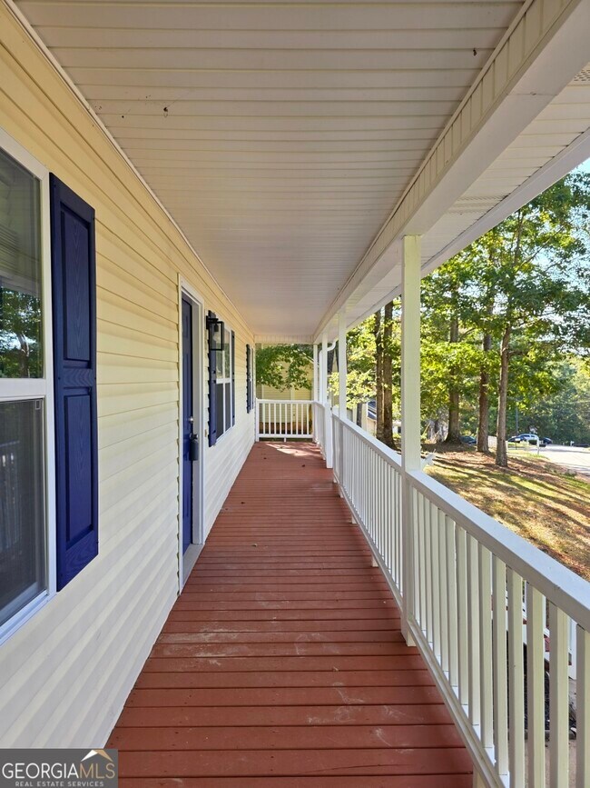 Foto del edificio - 294 Spring Leaf Dr