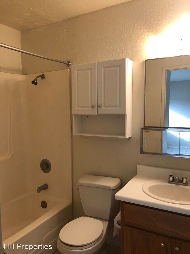 Foto del edificio - 1 br, 1 bath Room For Rent - 531 Pomona Ave