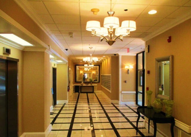 Foto del edificio - 311 W Ashley St