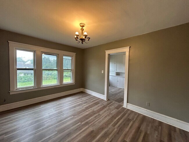 Foto del edificio - 3720 E 61st St