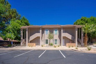 Building Photo - 184 S Valley View Dr