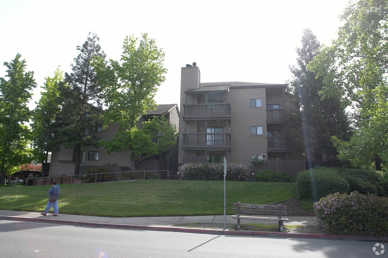 99 Cleaveland Rd, Pleasant Hill, CA 94523 Apartments in Pleasant Hill