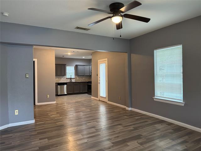 Foto del edificio - 7315 Toland St