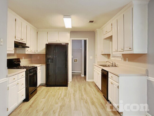 Foto del edificio - 184 Bradford Pl