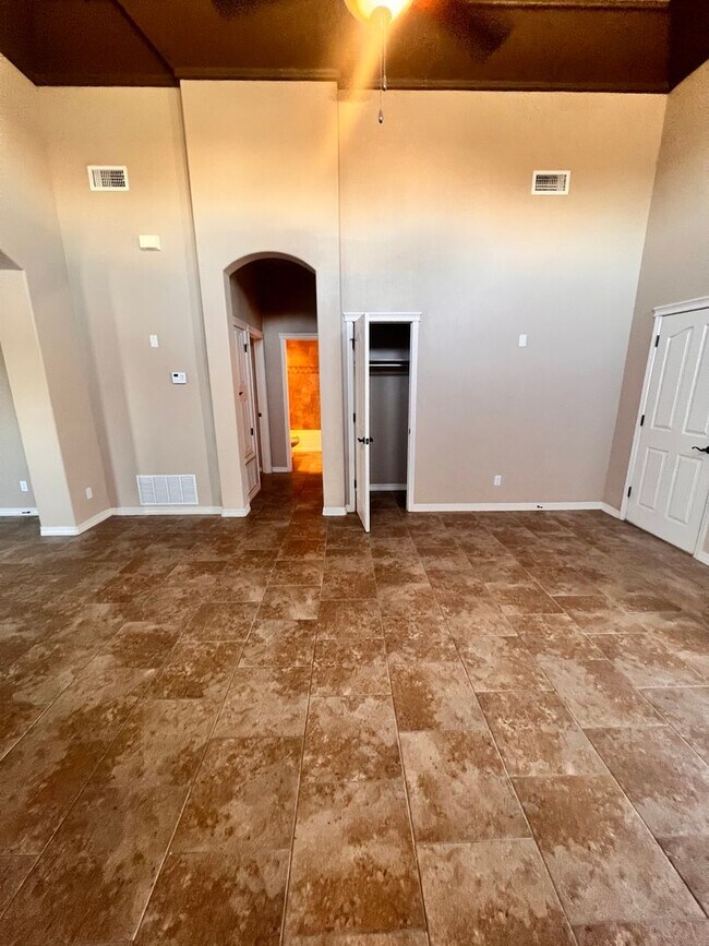 Foto del edificio - Charming Home in Gated Community with Modern Touches and Resort-Style Amenities