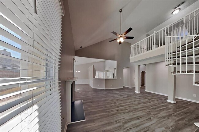 Building Photo - 2097 Corsica Way SW