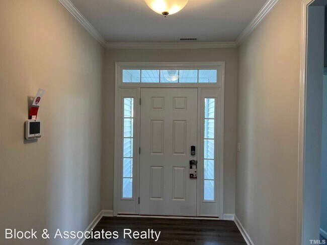 Building Photo - 4 br, 3 bath House - 262 Streamliner Boule...