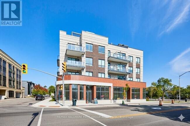 Building Photo - 123-123 Maurice Dr