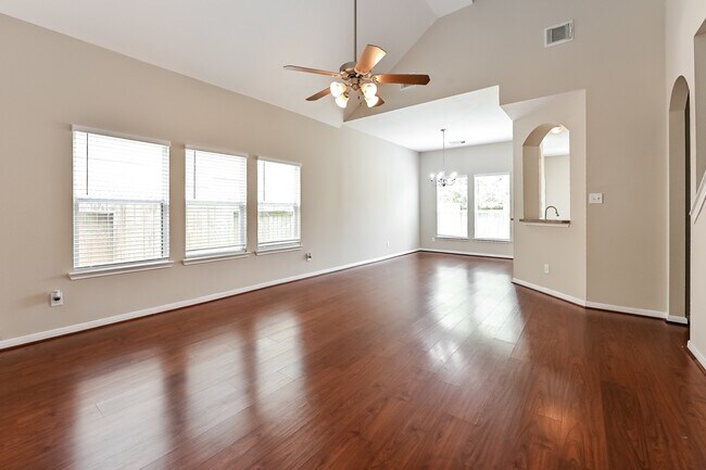 Building Photo - 12923 Palm Leaf Ct