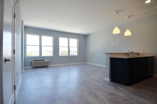 Building Photo - 82-84 E 31ST St