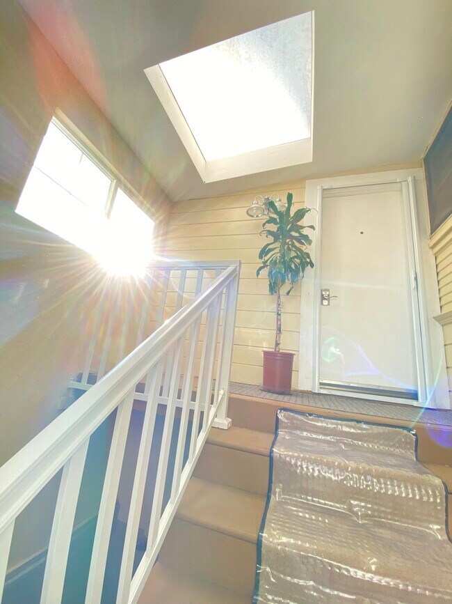 Entrance - 10 S Grant St