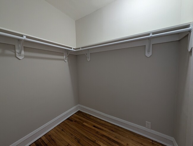 Building Photo - 2706 N Spaulding Ave