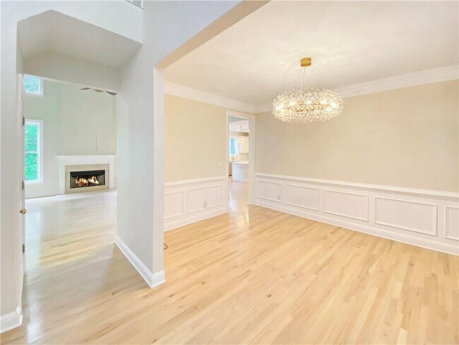 Building Photo - 589 Lakeview Terrace SE