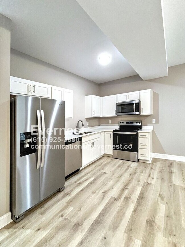 Building Photo - 3385 Polly Dr