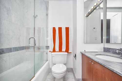 Foto del edificio - 231 E 47th St