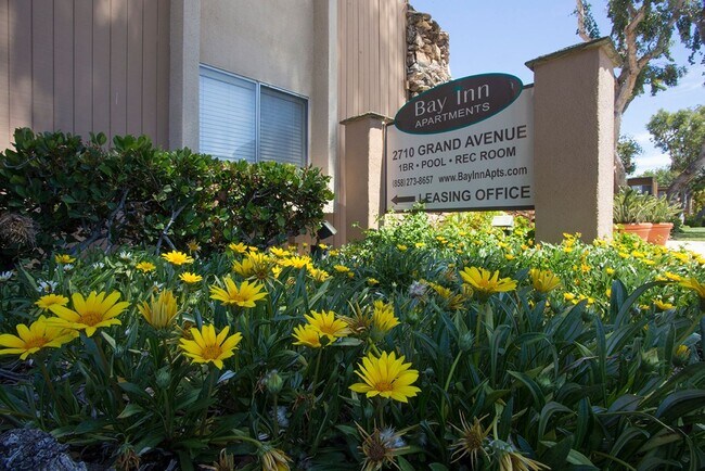 Building Photo - 1b/1ba Apartment in Pacific Beach + Parking!