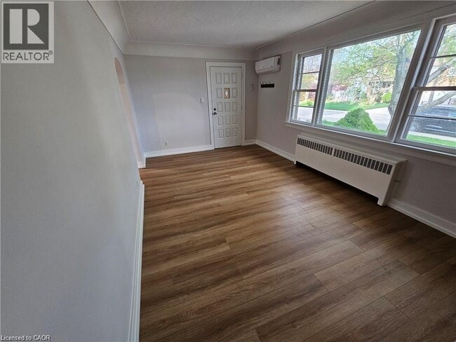Photo du bâtiment - 638 Rosseau Rd