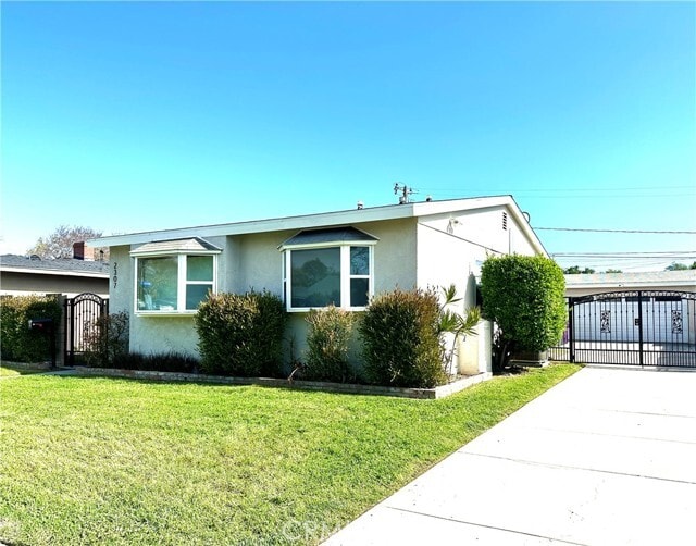 Building Photo - 2307 Heather Ave