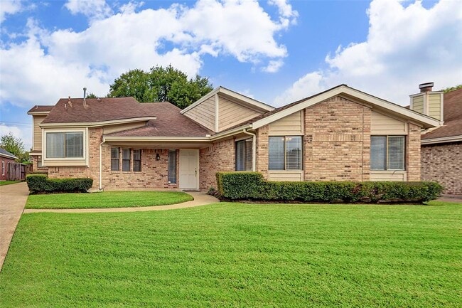 Building Photo - 11530 Ella Lee Dr